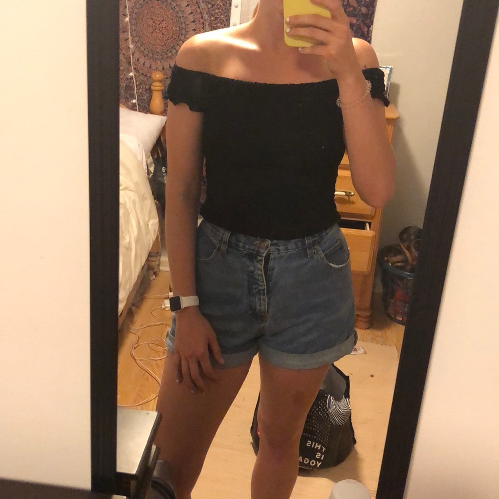 Ruched black top!